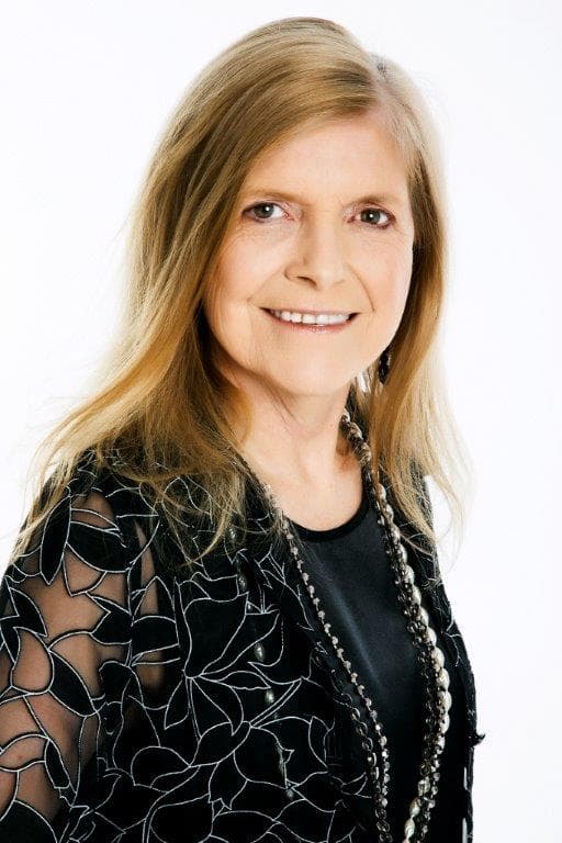 Angela Headshot